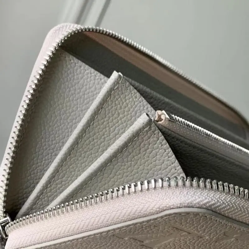 M13825 19.5x10.5x2.5cm High Quality Bags - Image 7