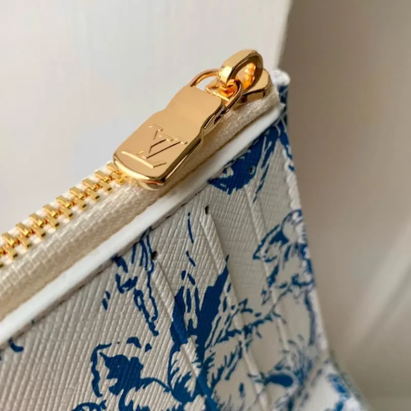 M83623 Blue HH90 12x9.5x2.5cm High Quality Bags - Image 7