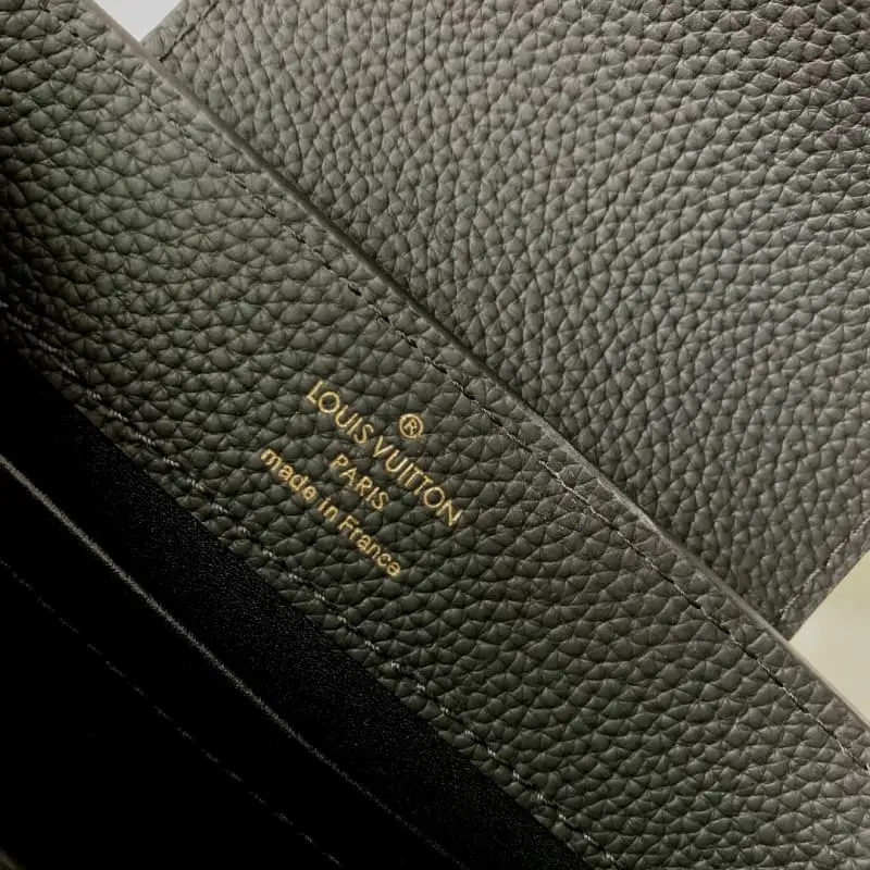 M82974 Purple 18x12x8cm High Quality Bags - Image 6