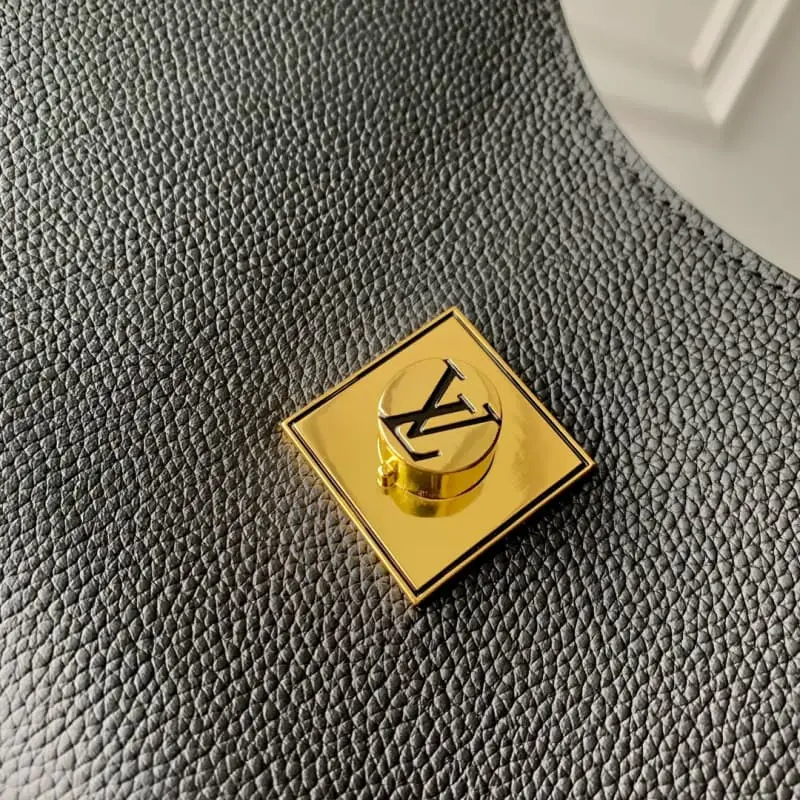 M24611 26x18x7cm High Quality Bags - Image 6