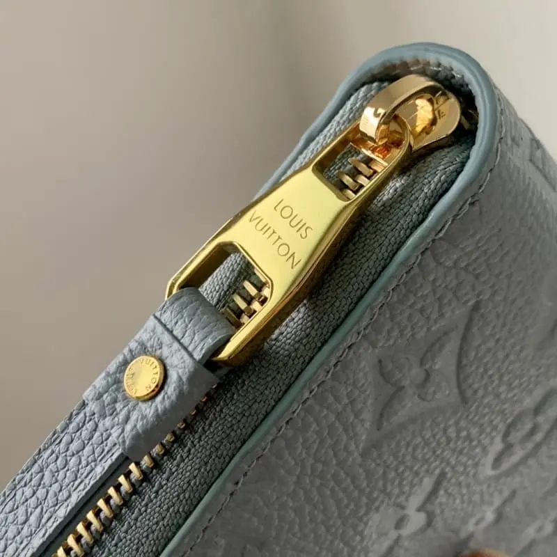 M82926 Haze Blue 19.5X10cm High Quality Bags - Image 5