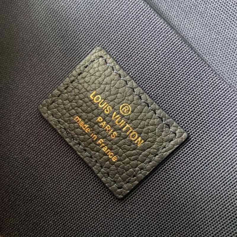 M83589 S1 21x12x3cm High Quality Bags - Image 6