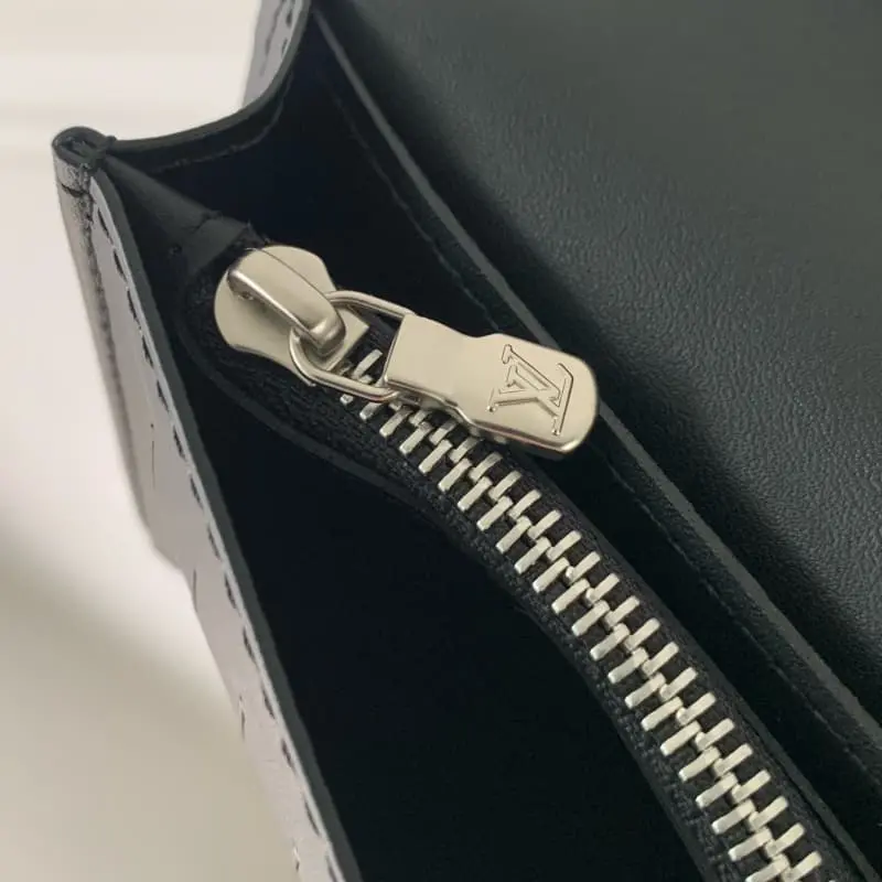 M83331 10x19x2cm High Quality Bags - Image 5