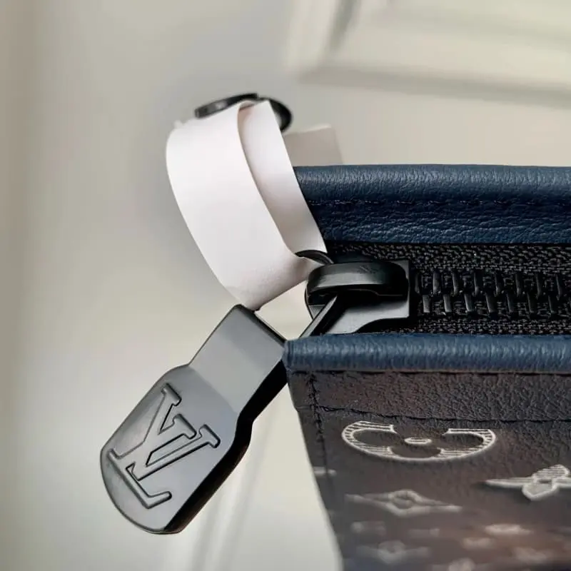 M61692 Elegant Blue 26x20cm High Quality Bags - Image 5