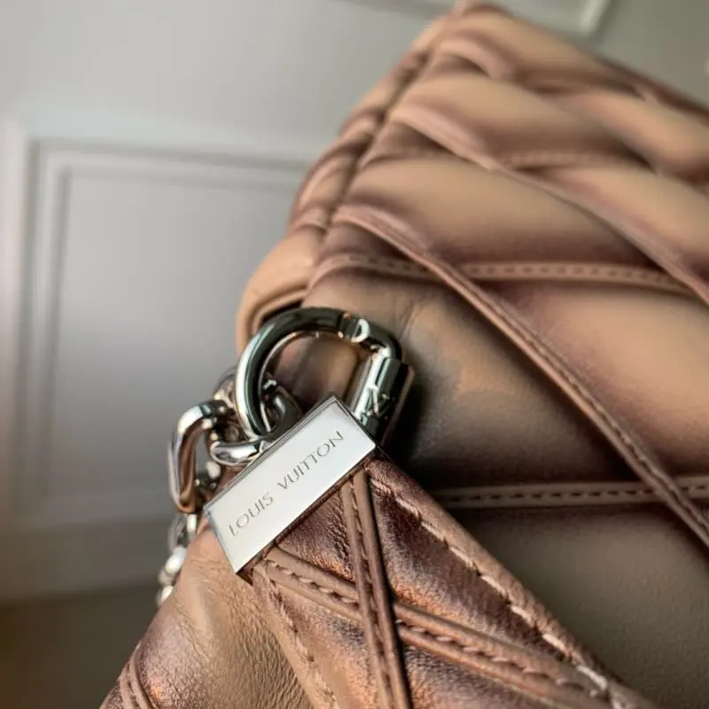 M22891 Silver Grey 23x16x10cm High Quality Bags - Image 6