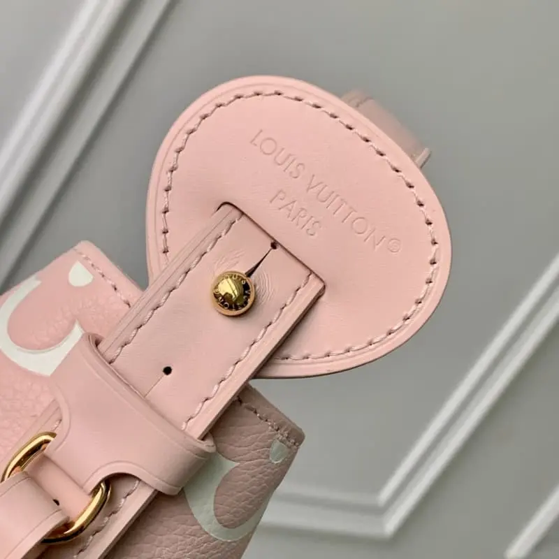 M14356 18x12x16cm High Quality Bags - Image 6