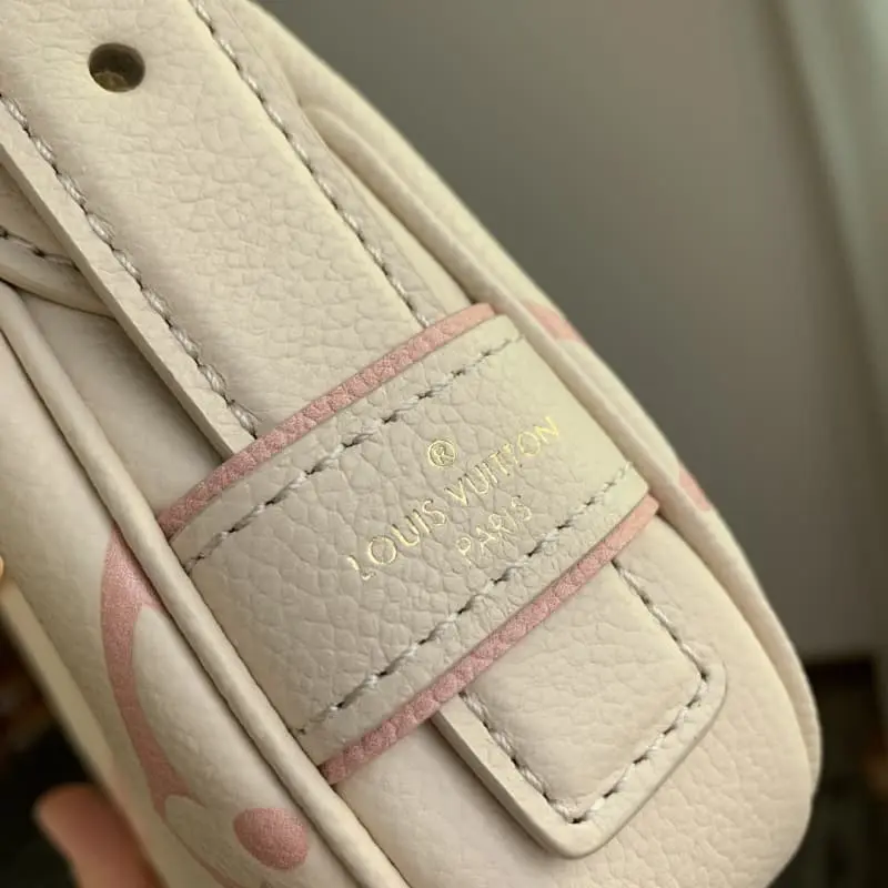 M82391 White silk screen 20.5x11x5cm High Quality Bags - Image 6