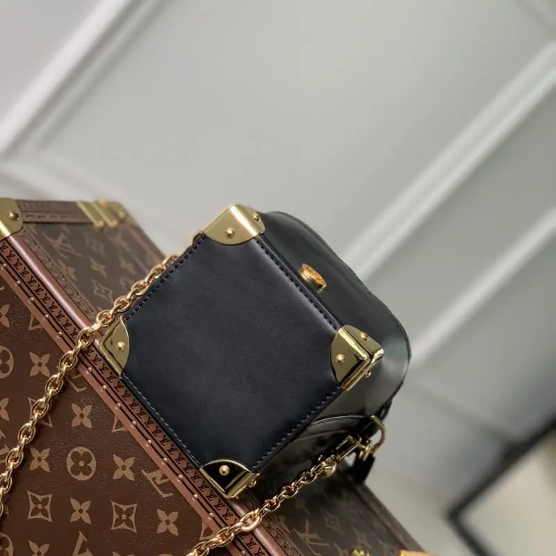 M82886 Black 11.5x11.5x11.5cm High Quality Bags - Image 6