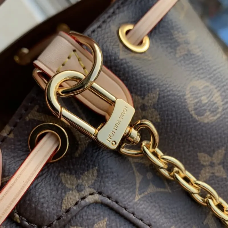 M46932 21x23x10cm High Quality Bags - Image 6