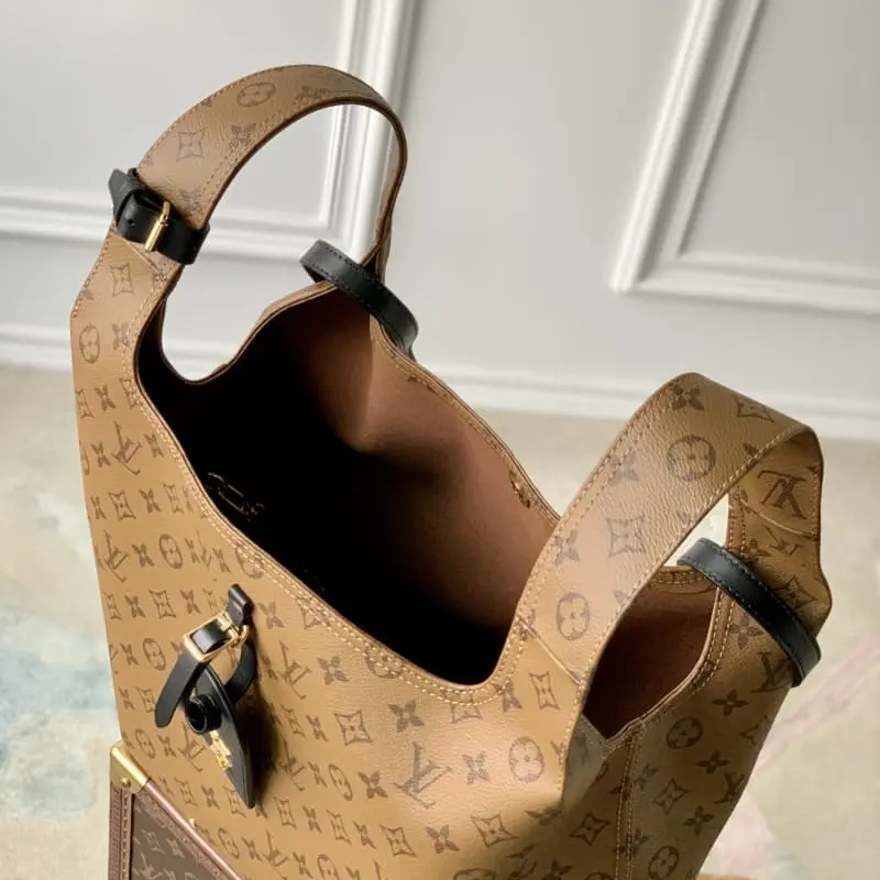 M46821 Yellow Flower 34x34x13.5cm High Quality Bags - Image 6