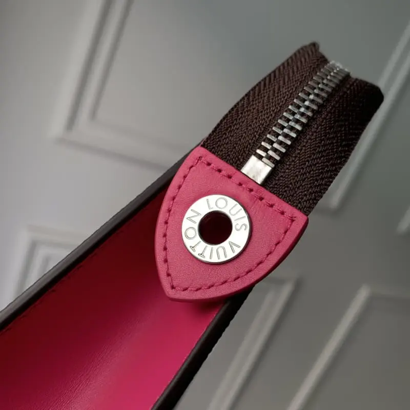 M44466 S2 26x20x5cm High Quality Bags - Image 6