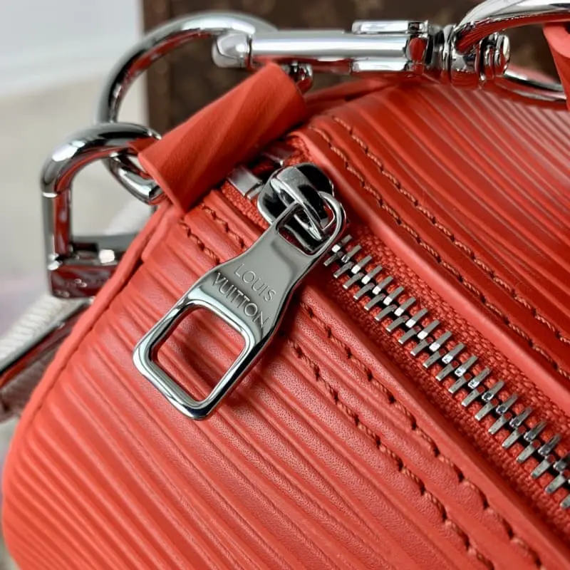 M23092 33x17x17cm High Quality Bags - Image 6