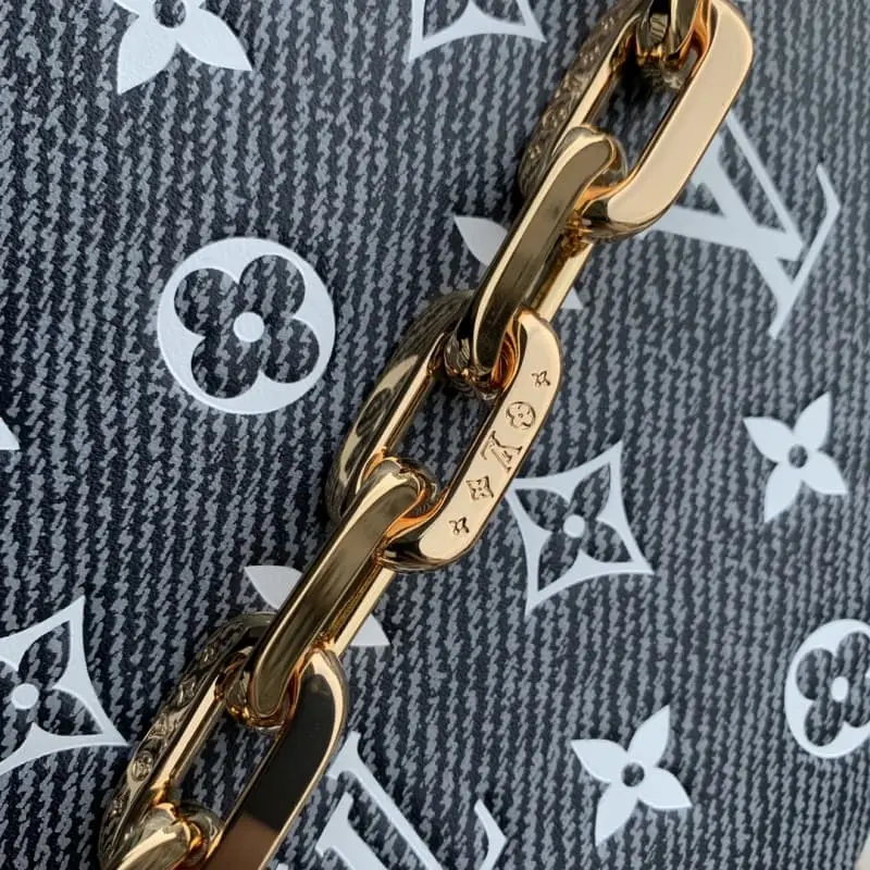 M23071 26x20x12cm High Quality Bags - Image 6