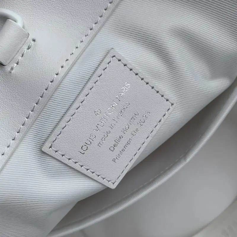 M21841 White 44x33x18cm High Quality Bags - Image 6