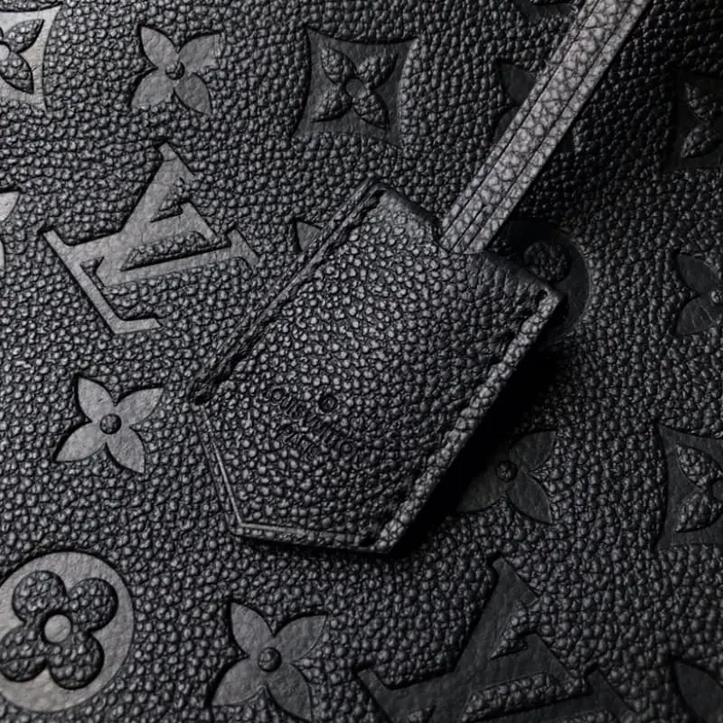 M41053 29x20x13cm High Quality Bags - Image 6