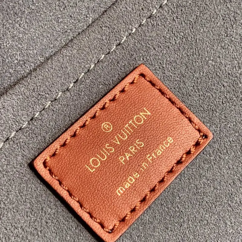 M53826 30.5x24.5x14cm High Quality Bags - Image 5