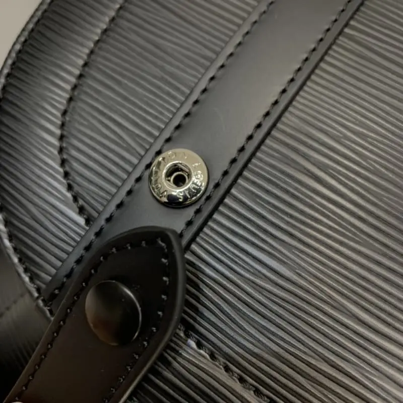 M53413 34x13x47cm High Quality Bags - Image 6