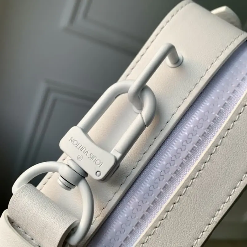 M21833 White 21.5x15x7cm High Quality Bags - Image 6