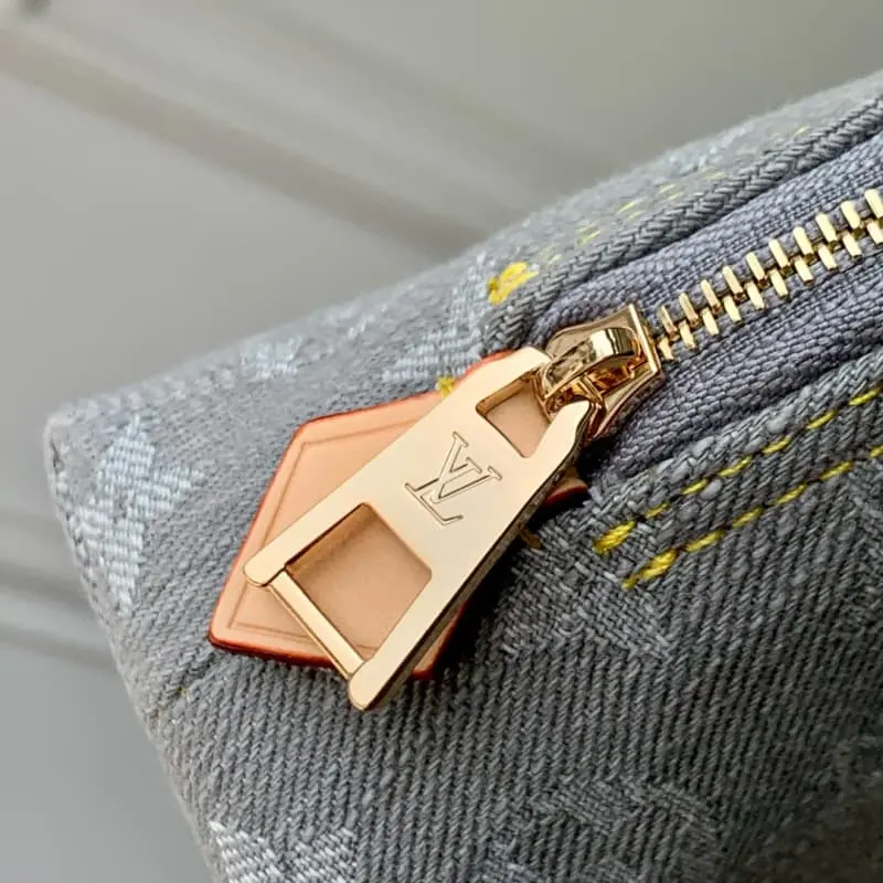 M13751 Grey 12x6x19cm High Quality Bags - Image 6