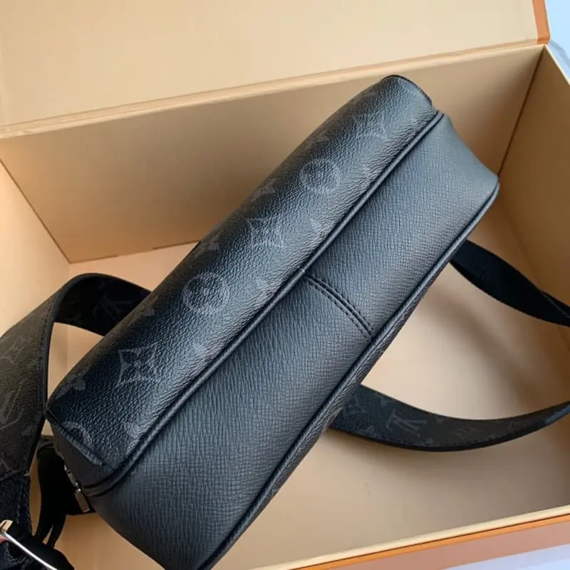 M30233 29.5x20x10.5cm High Quality Bags - Image 5