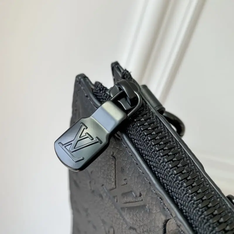 M59960 26x28.5x6cm High Quality Bags - Image 6