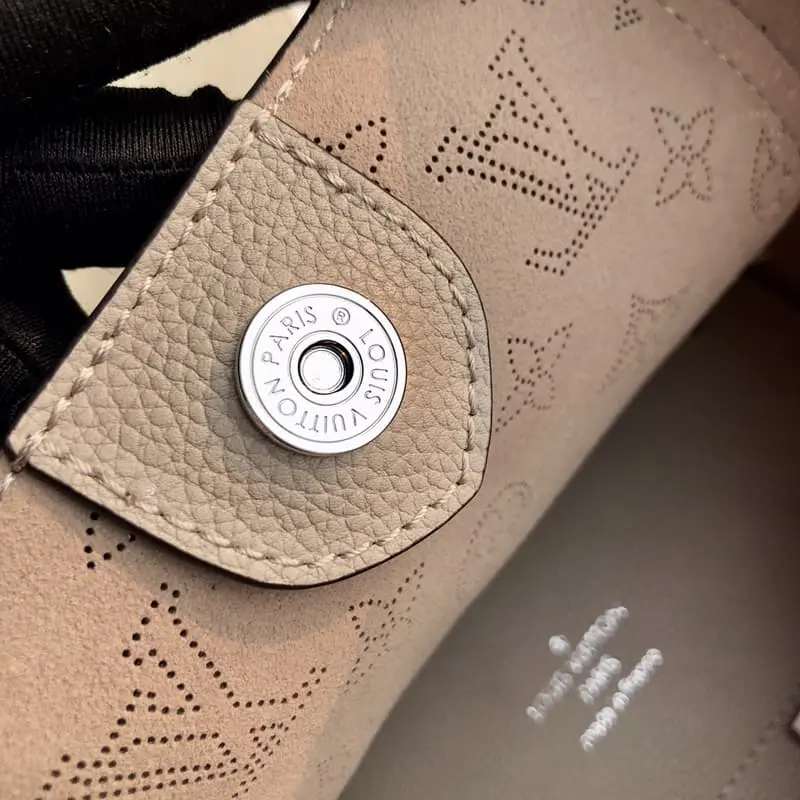 M54353 S4 34x18.5x13cm High Quality Bags - Image 6