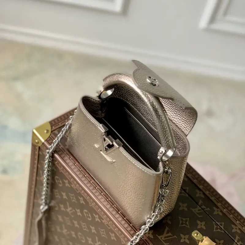 M21102 21*14*8cm High Quality Bags - Image 5