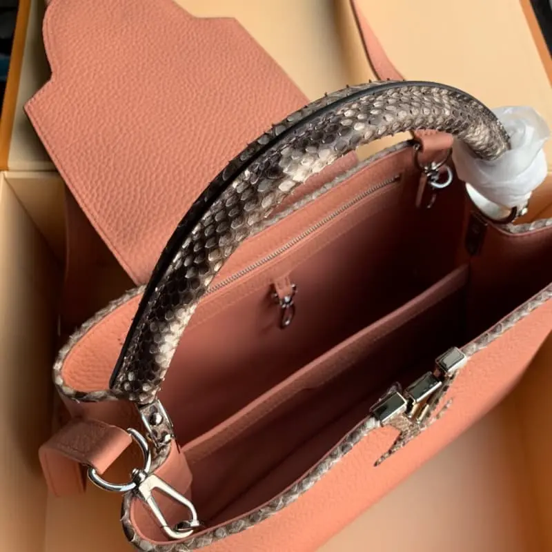 N95509 31.5x20x11cm High Quality Bags - Image 6