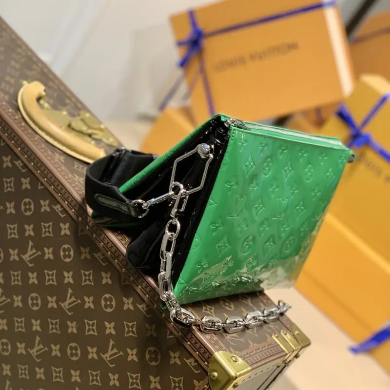 M57793 S1 26x20x12cm High Quality Bags - Image 2