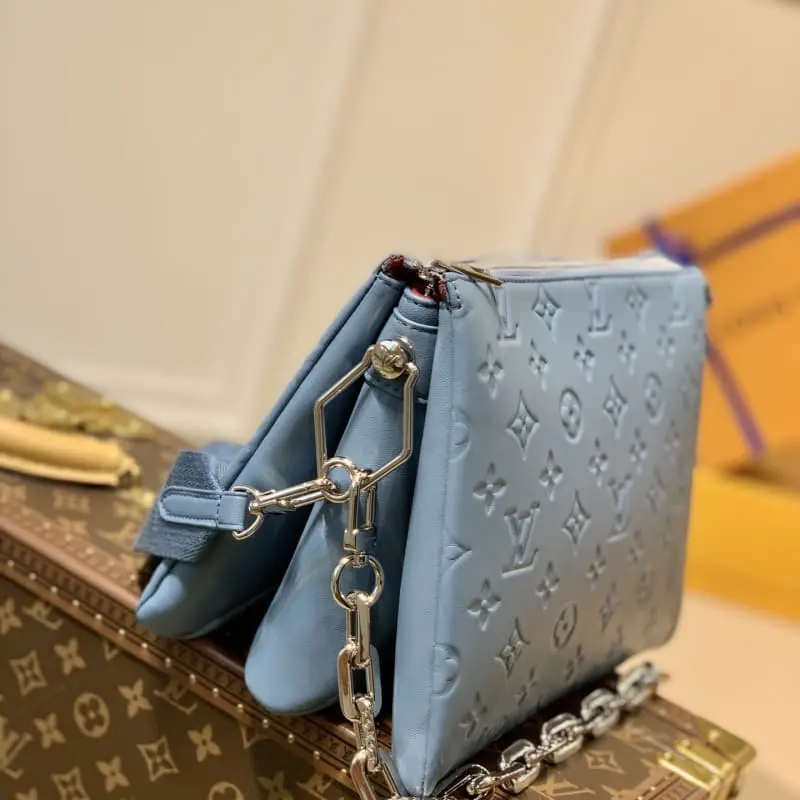 M57793 S1 26x20x12cm High Quality Bags - Image 4