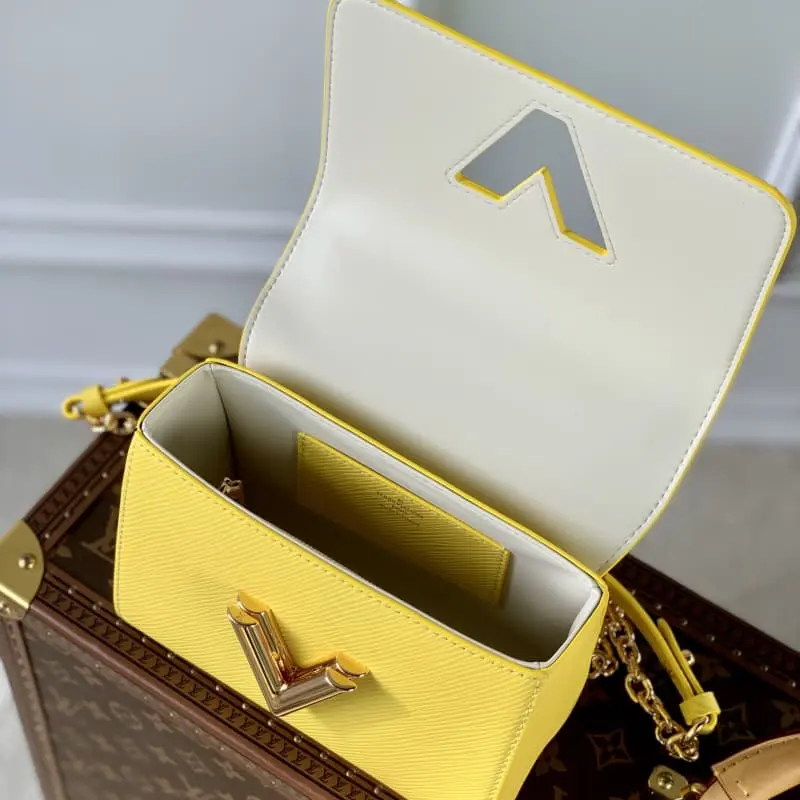 M20802 19x15x9cm High Quality Bags - Image 5