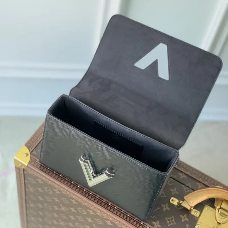 M57654 23x17x9.5cm High Quality Bags - Image 5