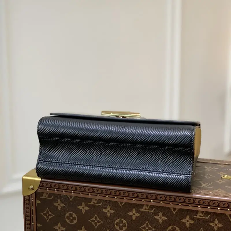 M59411 23x17x9.5cm High Quality Bags - Image 6