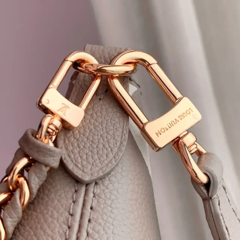 M13224 16x9.5x29cm High Quality Bags - Image 6