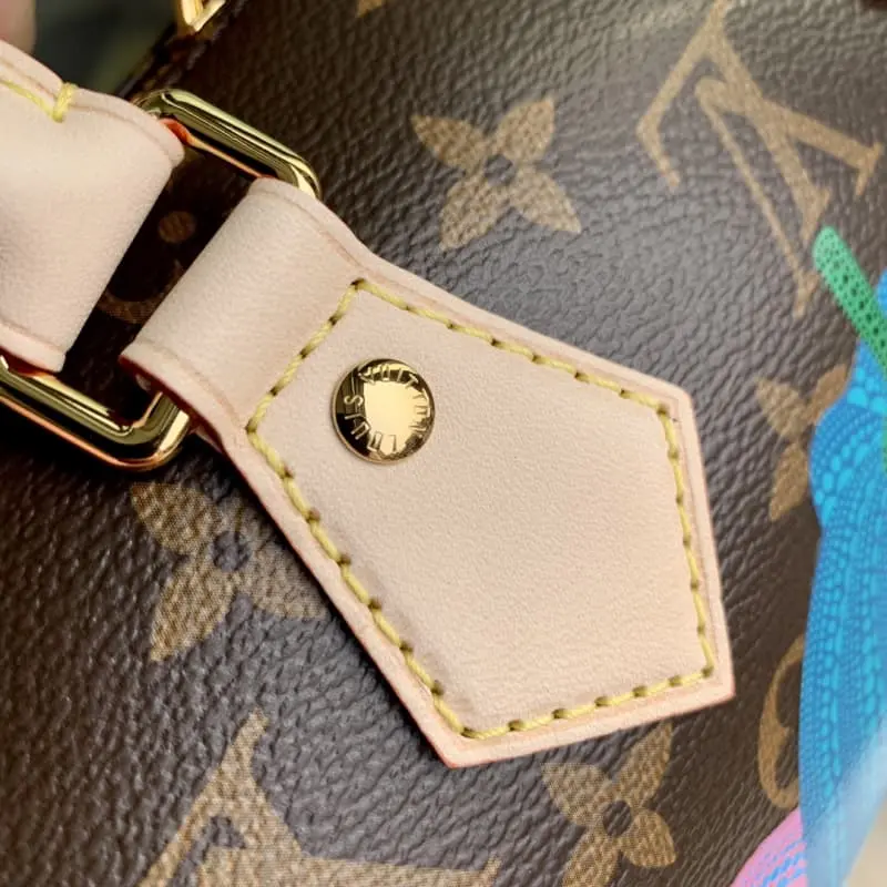 M46469 20x13x11cm High Quality Bags - Image 6