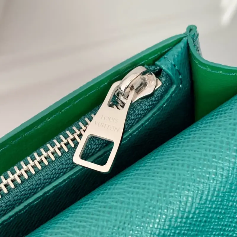 M12656 S1 19x2x10cm High Quality Bags - Image 6