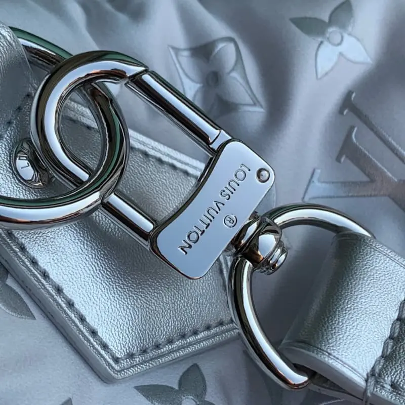 M12067 27x20x45cm High Quality Bags - Image 6