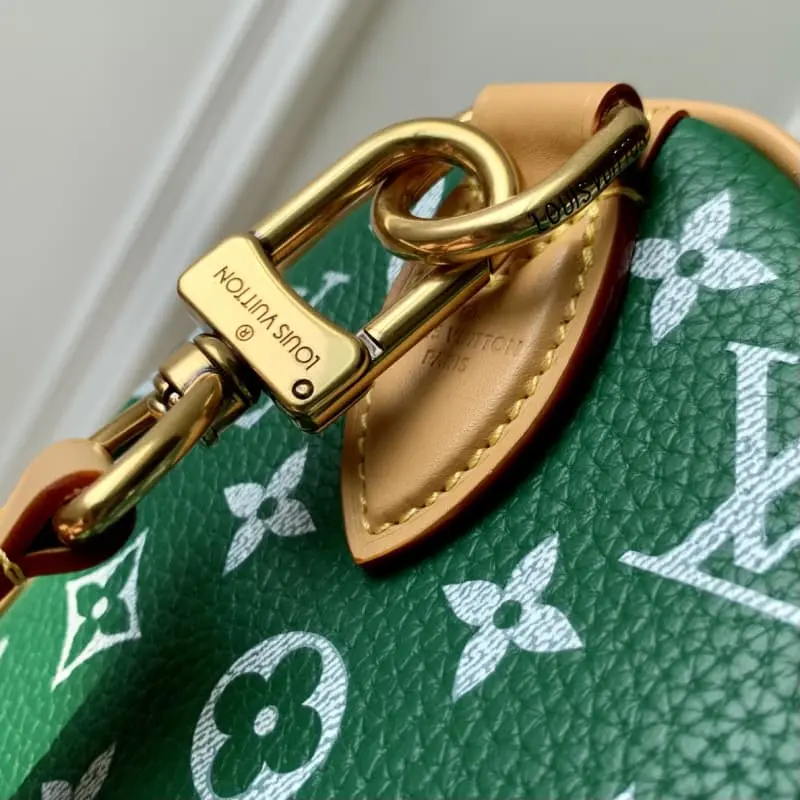 M24423 Dark Green 25x15x15cm High Quality Bags - Image 6