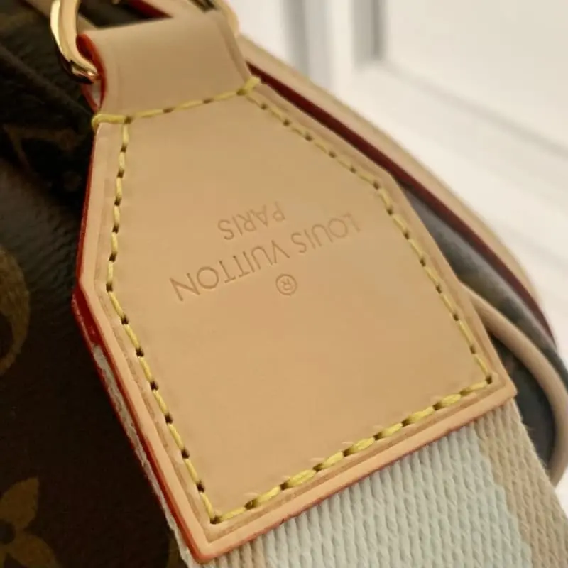 M46999 25x15x8cm High Quality Bags - Image 6