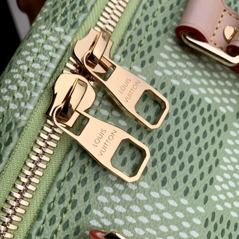 N40671 34x21x16cm High Quality Bags - Image 6