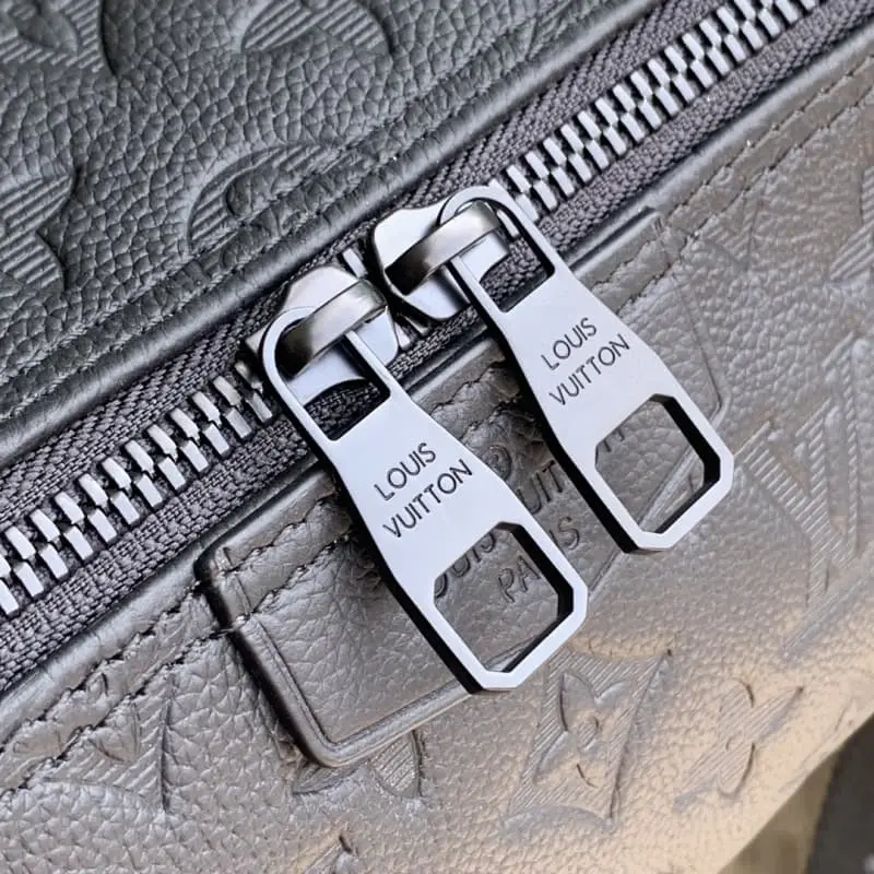 M12850 19x10x39cm High Quality Bags - Image 6