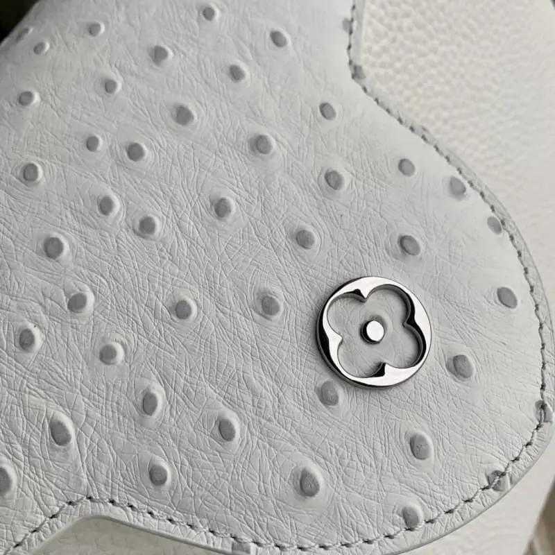 M81409 White 21x14x8cm High Quality Bags - Image 6