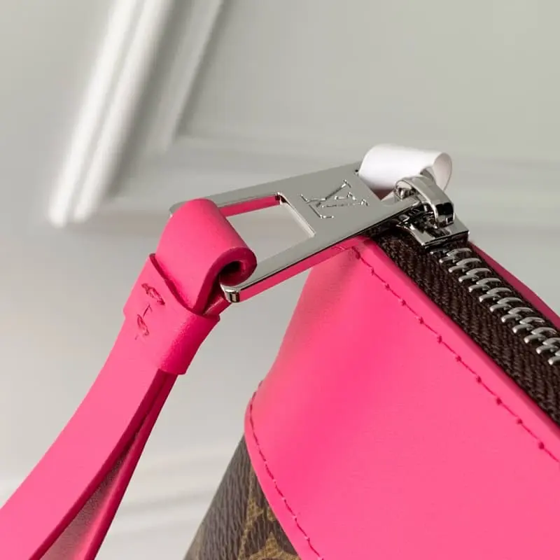 M13199 Red 21x7.5x30cm High Quality Bags - Image 6