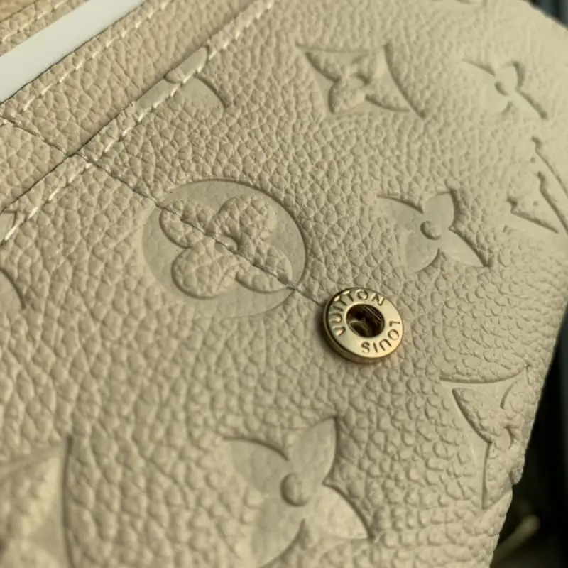 M82257 Cream White 19x10.5x2cm High Quality Bags - Image 6