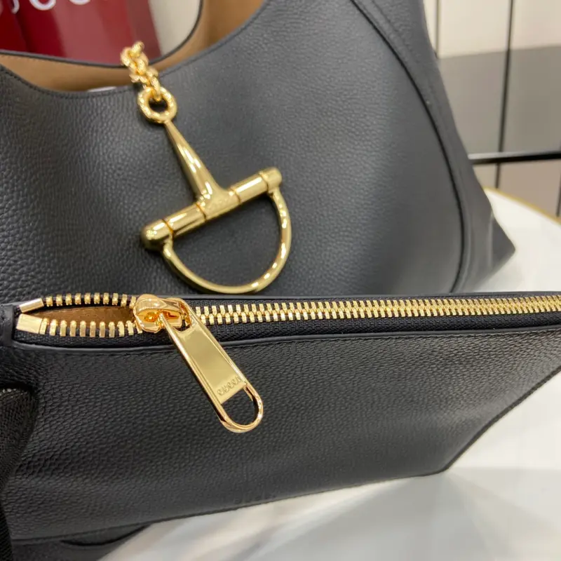 837466 CM 2 High-Quality Bags - Image 6