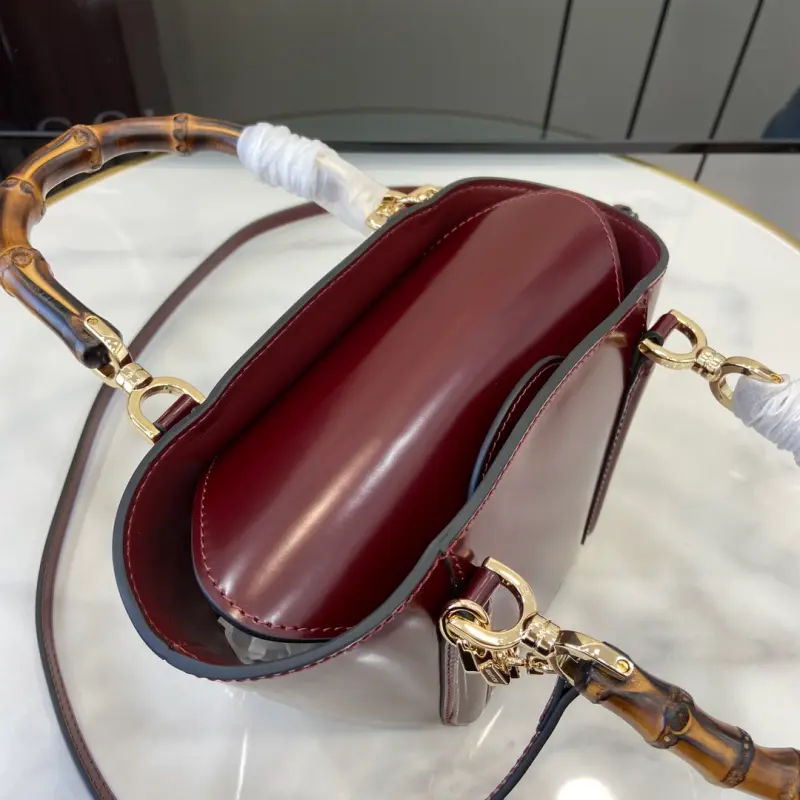 805832 CM 3 High-Quality Bags - Image 8