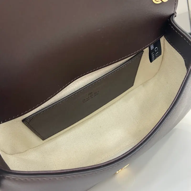 815700 CM 4 High-Quality Bags - Image 8