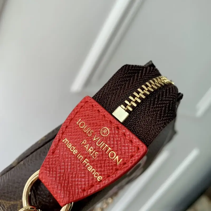 M12205 Old Red 10.5x4x15.5cm High Quality Bags - Image 6