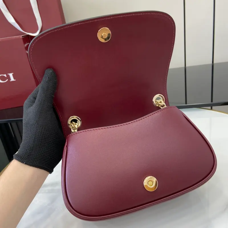 815711 CM 7 High-Quality Bags - Image 8