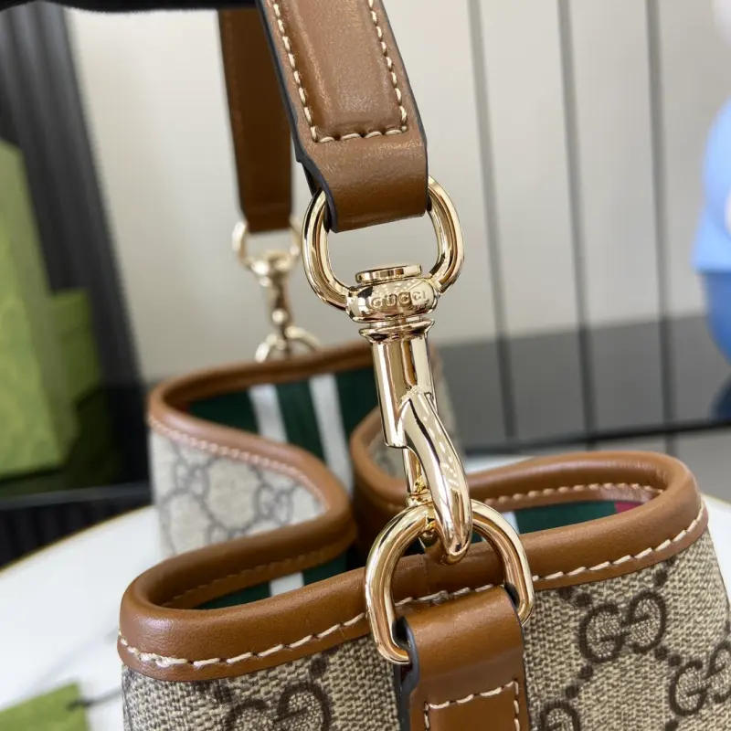 815118 CM 4 High-Quality Bags - Image 6